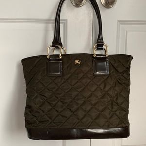 Burberry purse
